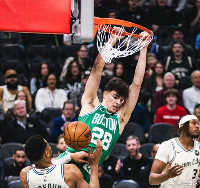 开云入口-雄鹿27分惨败!字母哥19+11首发最低,绿凯6人得分上双,勇士弃将拉胯|凯尔特人|吉安尼斯·安特托孔波|波特|普理查德|罗林斯_新浪体育_新浪新闻