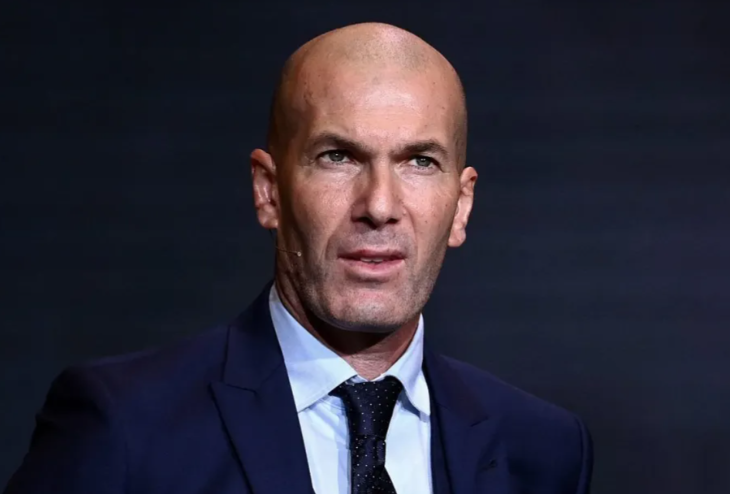 开云娱乐-皇马换帅：阿韦洛亚可能只是救火，真正的长期目标仍是传奇教练