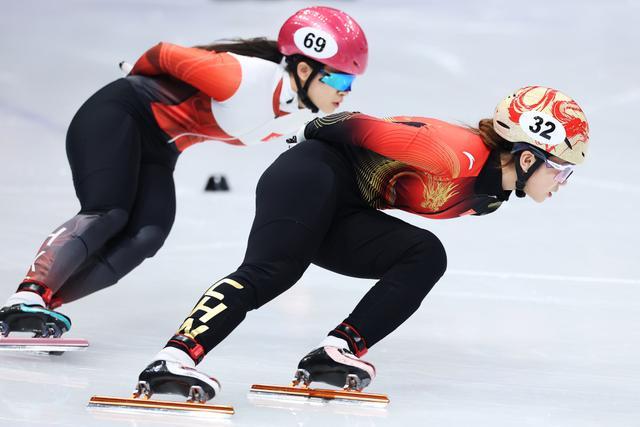 开云入口-距领奖台一步之遥，短道小将杨婧茹还想滑得更快