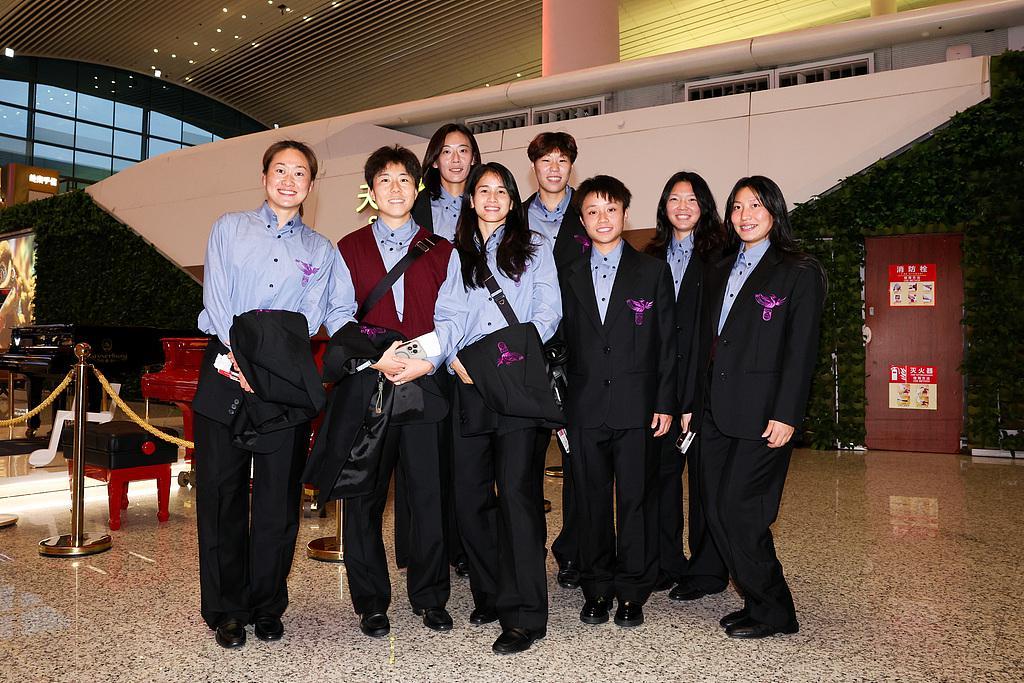 开云在线-体坛联播｜中国队今日再冲两金，短道速滑追平历届最差成绩