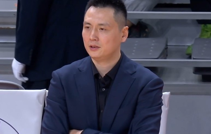 开云官网-50分狂胜四川稳居第一!卢伟:希望保持状态回到主场继续打漂亮的比赛|上海男篮|广东|四川队|四川男篮|袁堂文_新浪体育_新浪新闻